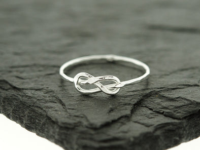 Thin Delicate Knot Ring